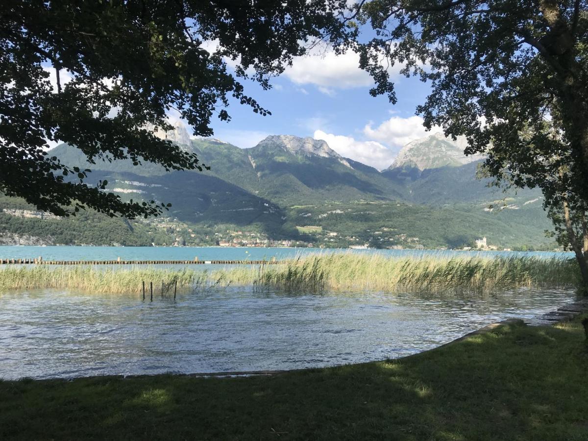 Reflet Bleu Du Lac D'Annecy 3 Etoiles - Face Au Lac, Parking Gratuit, Paddle Board Doussard Esterno foto